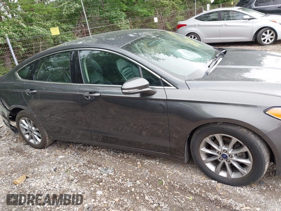 2017 Ford Fusion SE with VIN 3FA6P0HD3HR335350, listed as a IAAI auction lot 42201095 with 165,101 mi miles and . Bid and sale history available at DreamBid. Image 13.