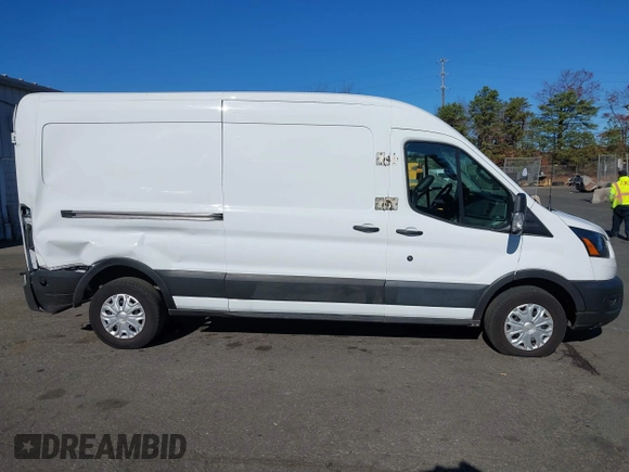 2022 Ford E-Transit Cargo with VIN 1FTBW9CK0NKA50238, listed as a IAAI auction lot 40785590 with 38,944 mi miles. Bid and sale history available at carsss.com. Image 13.