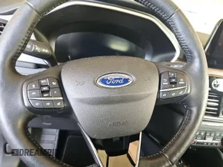 2020 Ford Escape Titanium Hybrid with VIN 1FMCU0DZ5LUB81972, listed as a IAAI auction lot 42679188 with 19,400 mi miles and . Bid and sale history available at DreamBid. Image 2.