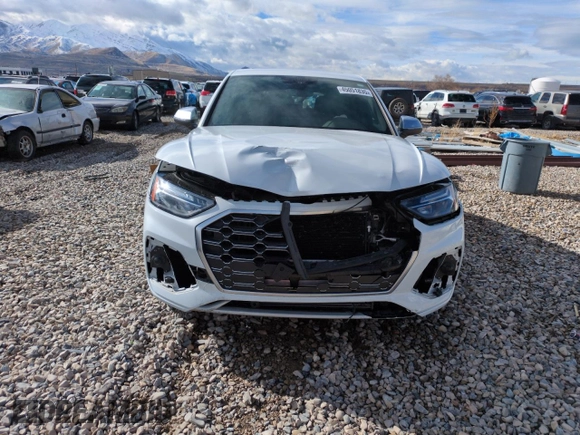 2021 Audi SQ5 Sportback Premium with VIN WA114AFY7M2081188, listed as a Copart auction lot 45051835 with 26,879 mi miles and Salvage Title. Bid and sale history available at DreamBid. Image 5.