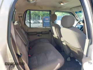 2004 Ford Explorer Sport Trac XLS z VIN 1FMZU77K84UA47217, wystawiony jako IAAI lot #42169359 z przebiegiem 169 053 mil mil oraz . Historia ofert i sprzedaży dostępna na DreamBid. Obrazek 8.