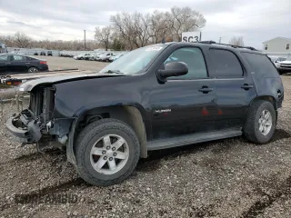 2013 GMC Yukon SLT with VIN 1GKS2CE06DR149547, listed as a Copart auction lot 52330645 with 171,662 mi miles and Clean Title. Bid and sale history available at carsss.com. Image 1.