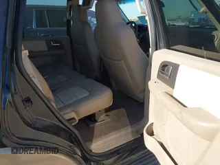 2003 Ford Expedition Eddie Bauer with VIN 1FMEU17W83LC17028, listed as a IAAI auction lot 41355928 with 229,271 mi miles. Bid and sale history available at carsss.com. Image 8.