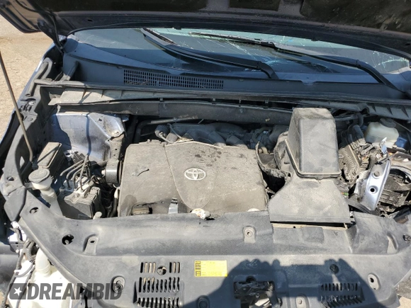 2018 Toyota Highlander LE z VIN 5TDBZRFH0JS814535, wystawiony jako Copart lot #61016835 z przebiegiem Nie podano mil oraz Czysty tytuł • Clean title. Historia ofert i sprzedaży dostępna na DreamBid. Obrazek 11.