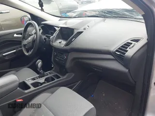 2019 Ford Escape SE z VIN 1FMCU9GD8KUA73154, wystawiony jako IAAI lot #42258644 z przebiegiem 37 090 mil mil oraz . Historia ofert i sprzedaży dostępna na DreamBid. Obrazek 5.