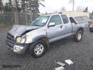 2002 Toyota Tundra SR5 with VIN 5TBBT44102S326707, listed as a IAAI auction lot 40971337 with 111,454 mi miles. Bid and sale history available at carsss.com. Image 2.