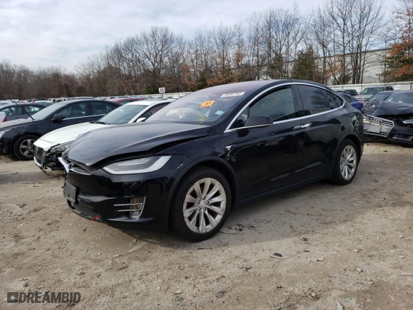 2018 Tesla Model X 75D with VIN 5YJXCAE28JF115373, listed as a Copart auction lot 39992783 with 0 miles. Bid and sale history available at carsss.com. Image 1.