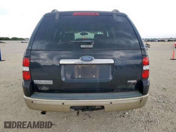 2006 Ford Explorer Eddie Bauer z VIN 1FMEU74E76UA33213, wystawiony jako Copart lot #62322315 z przebiegiem 158 510 mil mil oraz Czysty tytuł • Clean title. Historia ofert i sprzedaży dostępna na DreamBid. Obrazek 6.