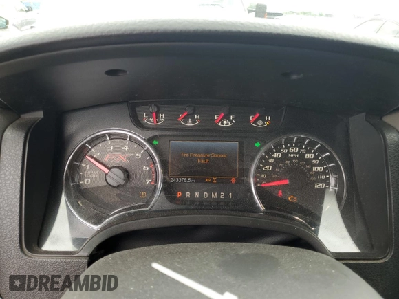 2014 Ford F-150 XL with VIN 1FTFW1ET4EFB59559, listed as a Copart auction lot 63641185 with 243,378 mi miles and Clean title. Bid and sale history available at DreamBid. Image 9.