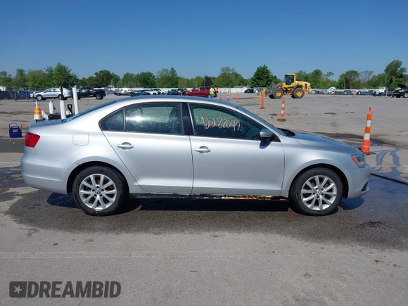 2011 Volkswagen Jetta SE with VIN 3VWDZ7AJ6BM346719, listed as a IAAI auction lot 42287049 with 179,837 mi miles and . Bid and sale history available at DreamBid. Image 13.