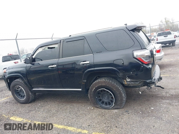2016 Toyota 4Runner Limited with VIN JTEBU5JR4G5285172, listed as a IAAI auction lot 41875123 with 122,347 mi miles and . Bid and sale history available at DreamBid. Image 14.
