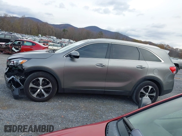 2016 Kia Sorento EX with VIN 5XYPH4A57GG107009, listed as a IAAI auction lot 40882550 with 163,329 mi miles. Bid and sale history available at carsss.com. Image 15.