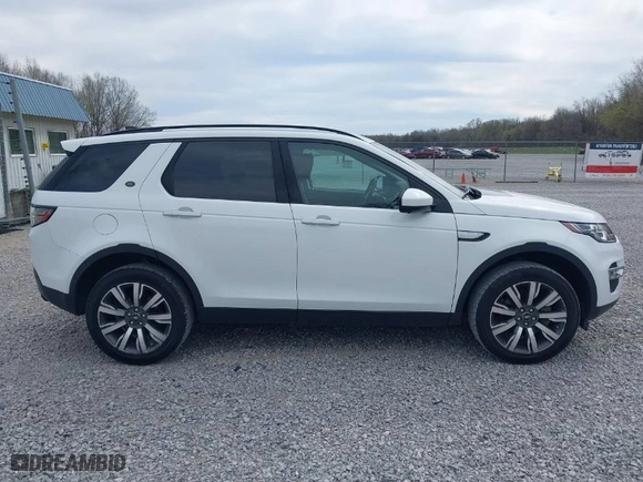 2017 Land Rover Discovery Sport HSE Luxury with VIN SALCT2BG4HH708753, listed as a IAAI auction lot 41869136 with 158,167 mi miles. Bid and sale history available at carsss.com. Image 13.