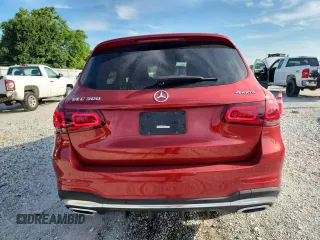 2021 Mercedes-Benz GLC 300 with VIN W1N0G8EB8MF872880, listed as a Copart auction lot 61309195 with 43,816 mi miles and Salvage title. Bid and sale history available at DreamBid. Image 6.