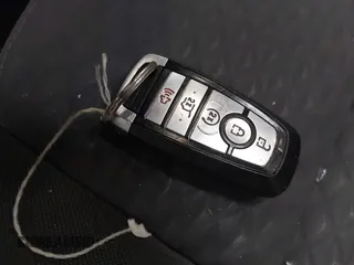 2021 Ford Escape SE z VIN 1FMCU9G61MUA32742, wystawiony jako IAAI lot #42418385 z przebiegiem 75 062 mil mil oraz . Historia ofert i sprzedaży dostępna na DreamBid. Obrazek 11.