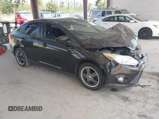 2012 Ford Focus SE z VIN 1FAHP3F22CL155747, wystawiony jako IAAI lot #42516292 z przebiegiem 173 084 mil mil oraz . Historia ofert i sprzedaży dostępna na DreamBid. Obrazek 1.