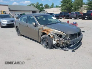 2010 Honda Accord LX z VIN 1HGCP2F35AA159101, wystawiony jako IAAI lot #42570862 z przebiegiem 175 378 mil mil oraz . Historia ofert i sprzedaży dostępna na DreamBid. Obrazek 1.