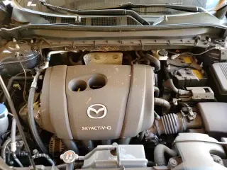 2024 Mazda CX-5 S Select z VIN JM3KFBBL6R0524672, wystawiony jako Copart lot #84434325 z przebiegiem 15 597 mil mil oraz Czysty tytuł • Clean title. Historia ofert i sprzedaży dostępna na DreamBid. Obrazek 14.