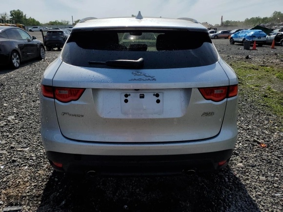 2019 Jaguar F-Pace 25t Premium with VIN SADCJ2FX5KA355404, listed as a Copart auction lot 55657935 with 56,832 mi miles and Salvage title. Bid and sale history available at DreamBid. Image 6.