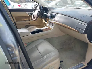 2009 Jaguar XF with VIN SAJWA07C391R37621, listed as a IAAI auction lot 41689371 with 121,238 mi miles and . Bid and sale history available at DreamBid. Image 5.