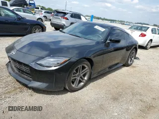 2024 Nissan Z Sport z VIN JN1BZ4AH5RM361436, wystawiony jako Copart lot #54431995 z przebiegiem 11 482 mil mil oraz Szkoda całkowita • Salvage title. Historia ofert i sprzedaży dostępna na DreamBid. Obrazek 1.