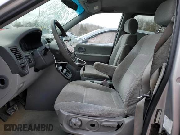2005 Kia Sedona LX with VIN KNDUP132656639441, listed as a Copart auction lot 44145285 with 81,731 mi miles and Clean Title. Bid and sale history available at carsss.com. Image 7.