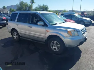 2008 Honda Pilot SE z VIN 5FNYF18318B024407, wystawiony jako IAAI lot #42304359 z przebiegiem 194 437 mil mil oraz . Historia ofert i sprzedaży dostępna na DreamBid. Obrazek 1.