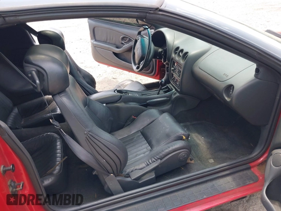 1995 Pontiac Firebird Formula z VIN 2G2FV22P8S2255664, wystawiony jako IAAI lot #42580637 z przebiegiem 148 677 mil mil oraz . Historia ofert i sprzedaży dostępna na DreamBid. Obrazek 5.