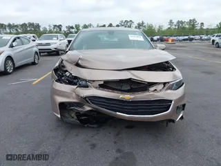 2018 Chevrolet Malibu LT with VIN 1G1ZD5ST3JF211359, listed as a IAAI auction lot 41964040 with 104,037 mi miles. Bid and sale history available at carsss.com. Image 13.