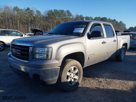 2008 GMC Sierra 1500 Work Truck with VIN 2GTEK133781178421, listed as a IAAI auction lot 41441844 with 213,315 mi miles. Bid and sale history available at carsss.com. Image 18.