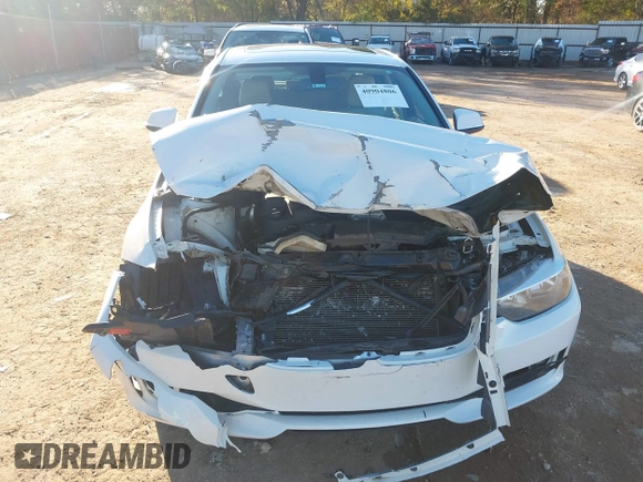 2015 BMW 3 Series 328i с VIN WBA3A5C5XFF608299, выставлен на аукционе IAAI как лот 40904806 с пробегом 126 043 миль миль и . История ставок и продаж доступна на DreamBid. Изображение 6.