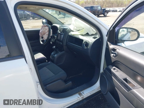 2012 Jeep Compass Sport with VIN 1C4NJDBB1CD588884, listed as a IAAI auction lot 41918765 with 199,008 mi miles. Bid and sale history available at carsss.com. Image 5.