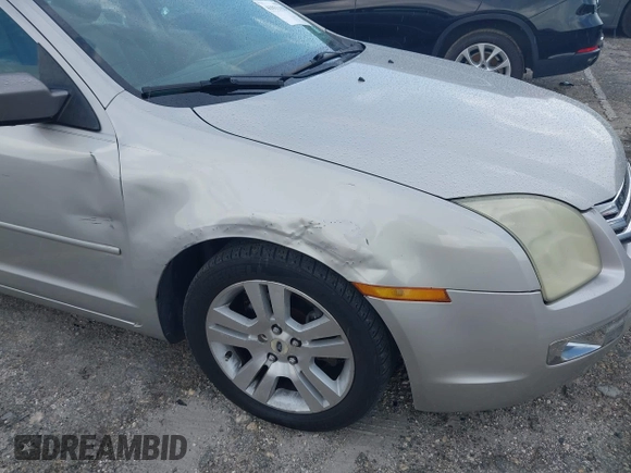 2008 Ford Fusion SEL with VIN 3FAHP08198R232299, listed as a IAAI auction lot 41932153 with 191,011 mi miles. Bid and sale history available at carsss.com. Image 12.