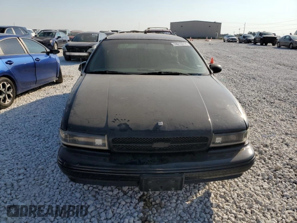 1996 Chevrolet Caprice with VIN 1G1BL82P2TR106404, listed as a Copart auction lot 74213214 with 156,588 mi miles and Salvage title. Bid and sale history available at DreamBid. Image 5.