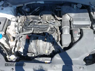 2016 Kia Optima LX with VIN 5XXGT4L31GG008961, listed as a IAAI auction lot 42148050 with 184,465 mi miles. Bid and sale history available at carsss.com. Image 10.