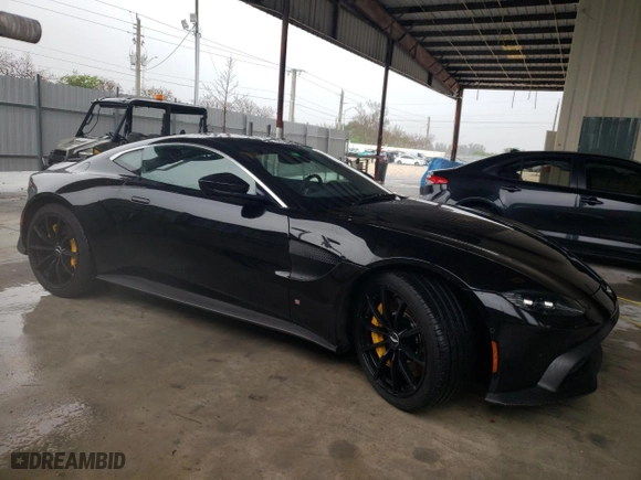 2019 Aston Martin Vantage with VIN SCFSMGAW3KGN00948, listed as a Copart auction lot 60547444 with 26,299 mi miles and Non Repairable. Bid and sale history available at carsss.com. Image 4.