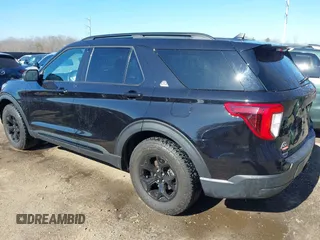 2022 Ford Explorer Timberline z VIN 1FMSK8JH4NGB90417, wystawiony jako IAAI lot #41887072 z przebiegiem 38 355 mil mil oraz . Historia ofert i sprzedaży dostępna na DreamBid. Obrazek 3.