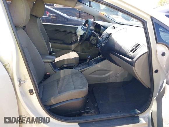 2015 Kia Forte LX with VIN KNAFK4A64F5341781, listed as a IAAI auction lot 42006968 with 219,151 mi miles and . Bid and sale history available at carsss.com. Image 5.