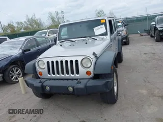 2008 Jeep Wrangler Unlimited X with VIN 1J4GA39108L510829, listed as a IAAI auction lot 42069589 with 108,696 mi miles and . Bid and sale history available at DreamBid. Image 13.
