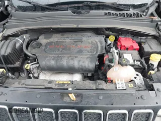 2020 Jeep Renegade Latitude with VIN ZACNJABB3LPL76503, listed as a IAAI auction lot 41467338 with 38,593 mi miles. Bid and sale history available at carsss.com. Image 10.