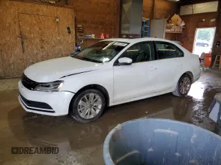 2015 Volkswagen Jetta SE z VIN 3VWD17AJ4FM308693, wystawiony jako Copart lot #59987585 z przebiegiem 87 136 mil mil oraz Szkoda całkowita • Salvage title. Historia ofert i sprzedaży dostępna na DreamBid. Obrazek 1.