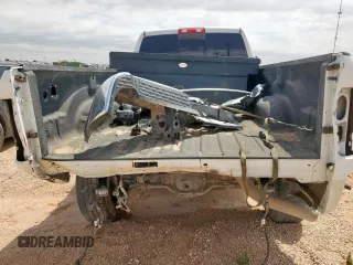 2022 Ram 2500 Tradesman z VIN 3C6UR5HL2NG346645, wystawiony jako Copart lot #60166845 z przebiegiem 70 932 mil mil oraz Szkoda całkowita • Salvage title. Historia ofert i sprzedaży dostępna na DreamBid. Obrazek 6.