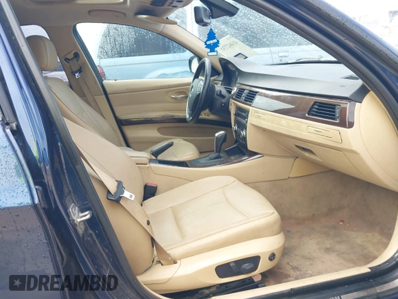 2011 BMW 3 Series 328i xDrive with VIN WBAPK5C54BA654166, listed as a IAAI auction lot 41462731 with 141,844 mi miles and . Bid and sale history available at DreamBid. Image 5.