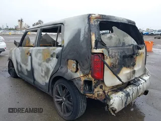 2008 Scion xB z VIN JTLKE50E281035510, wystawiony jako IAAI lot #41771727 z przebiegiem Nie podano mil oraz . Historia ofert i sprzedaży dostępna na DreamBid. Obrazek 3.