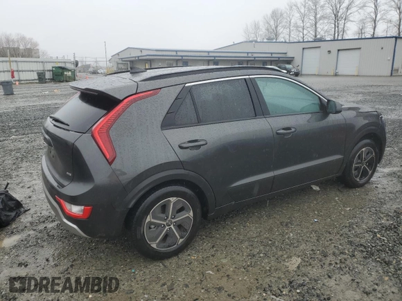 2023 Kia Niro LX with VIN KNDCP3LE7P5098748, listed as a Copart auction lot 45603995 with 23,255 mi miles and Salvage Title. Bid and sale history available at carsss.com. Image 3.