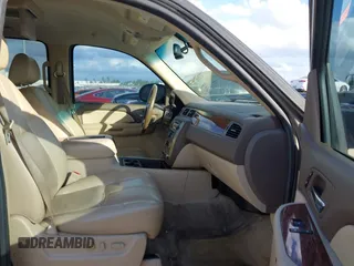 2007 GMC Yukon SLT with VIN 1GKFK13047R205630, listed as a IAAI auction lot 41489206 with 161,376 mi miles. Bid and sale history available at carsss.com. Image 5.