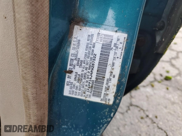 1993 Ford Escort with VIN 1FAPP14J4PW287522, listed as a Copart auction lot 47054555 with 547,514 mi miles and Salvage title. Bid and sale history available at DreamBid. Image 12.