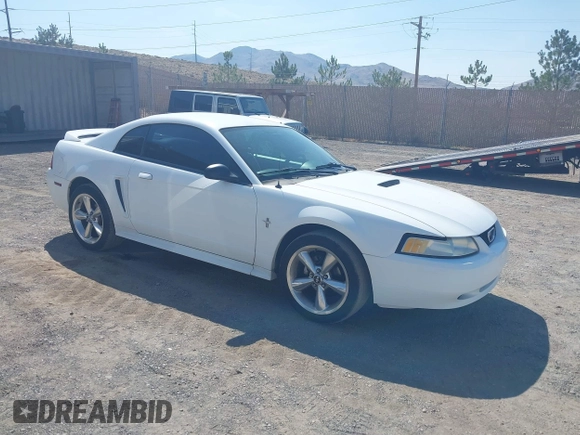 2000 Ford Mustang with VIN 1FAFP4049YF308623, listed as a IAAI auction lot 42708683 with 135,121 mi miles and . Bid and sale history available at DreamBid. Image 1.