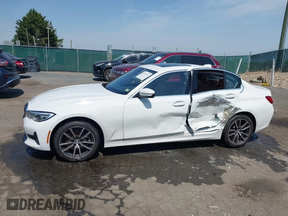 2019 BMW 3 Series 330i xDrive with VIN WBA5R7C54KAJ79214, listed as a IAAI auction lot 42001361 with 103,265 mi miles. Bid and sale history available at carsss.com. Image 15.