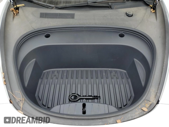 2023 Tesla Model 3 с VIN 5YJ3E1EA3PF557941, выставлен на аукционе Copart как лот 53047505 с пробегом 53 060 миль миль и Списание • Salvage title. История ставок и продаж доступна на DreamBid. Изображение 11.